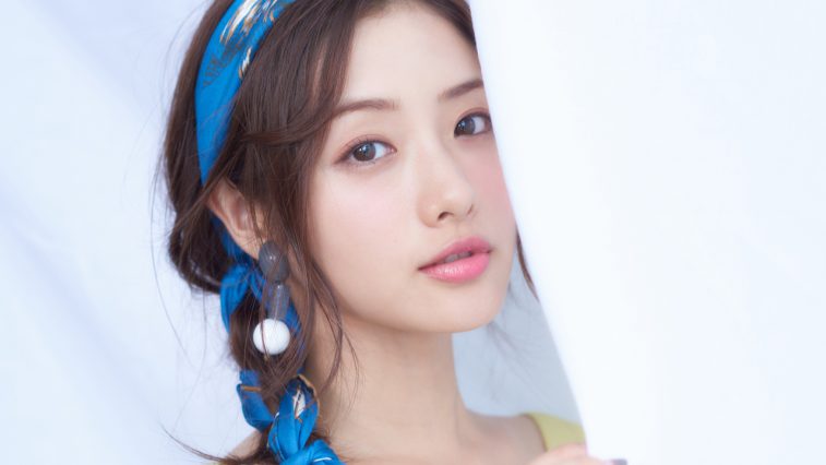 nữ diễn viên satomi ishihara feature elle man
