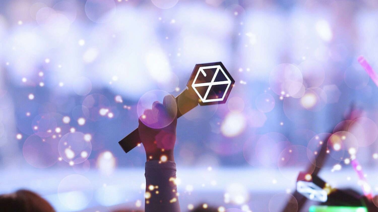 giai tri han quoc merch exo - elle man