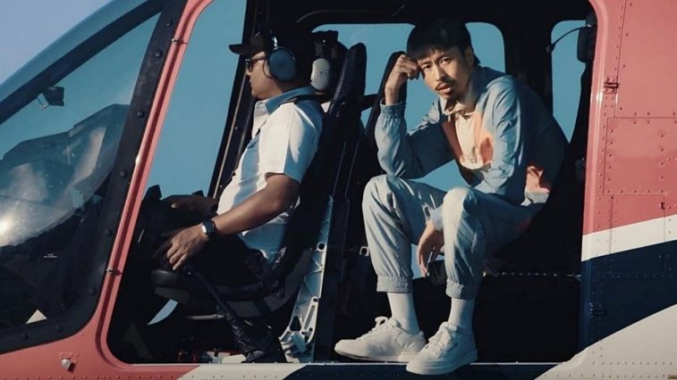 Den Vau trong MV Troi hom nay nhieu may cuc - elle man feature