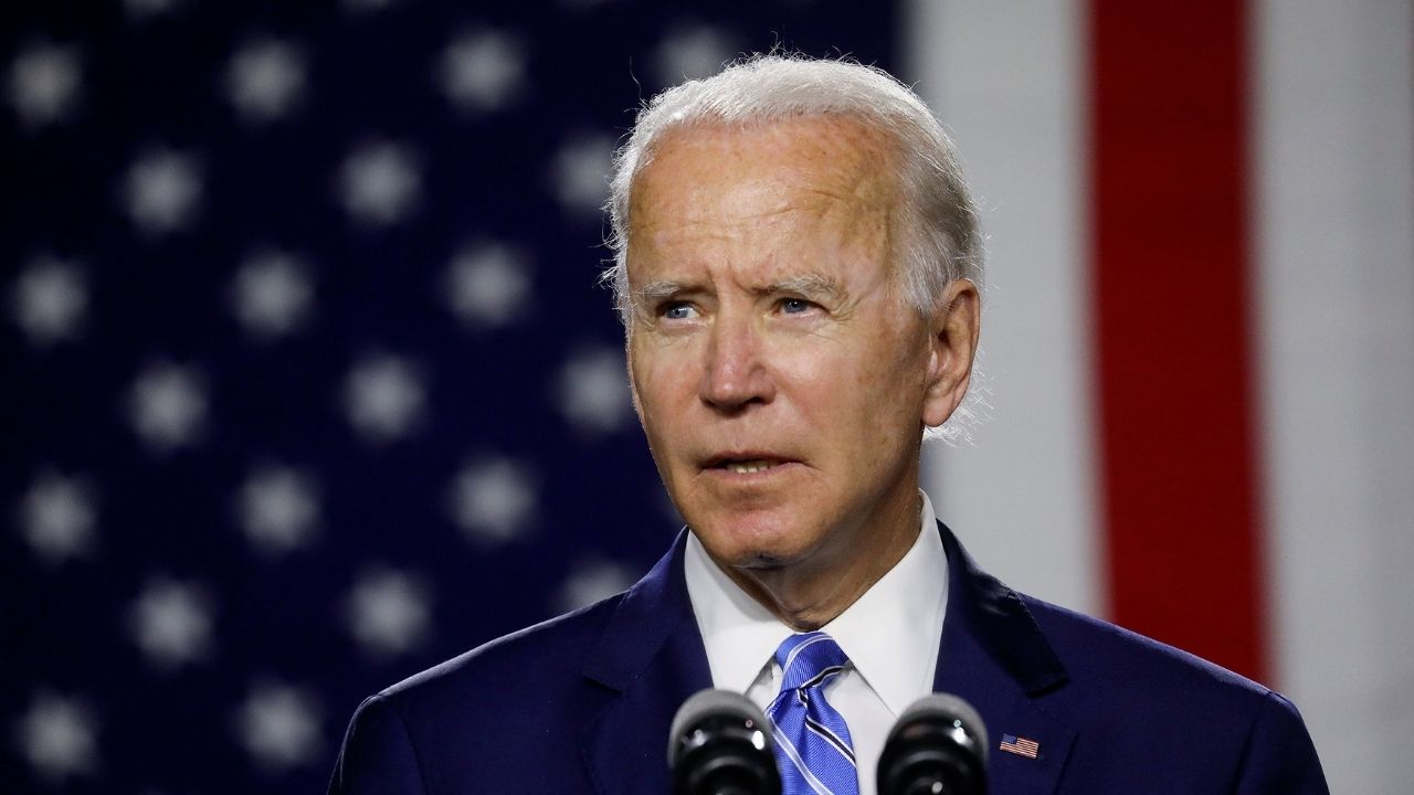 joe biden anh CNN - elle man 1
