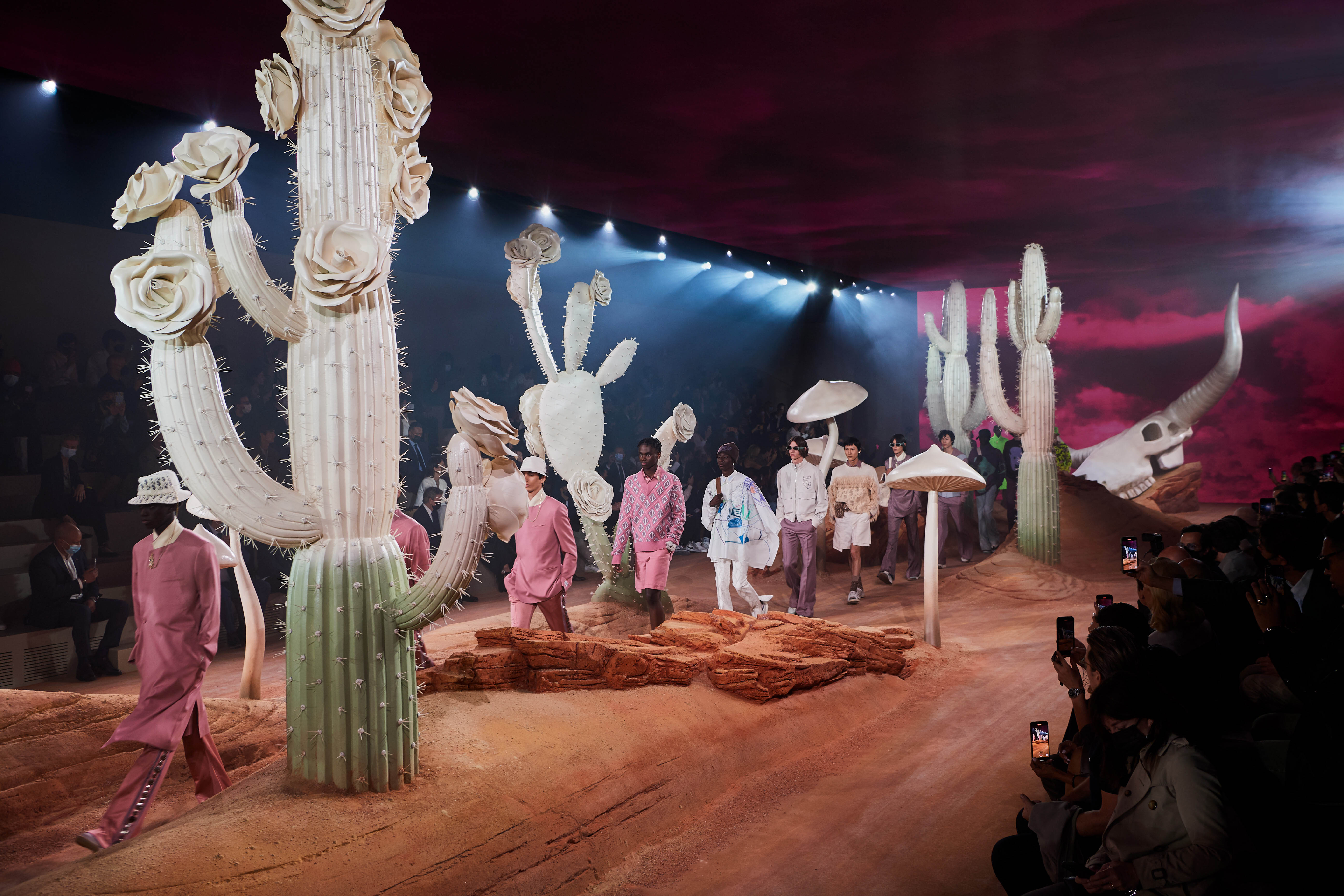 BST Dior Men Spring Summer 2022 Cactus Jack - final - elle man 1