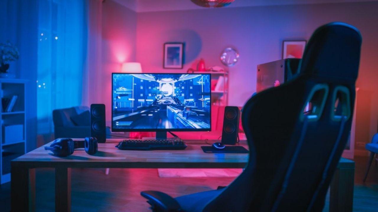 gaming zone tai nha - elle man cover 1