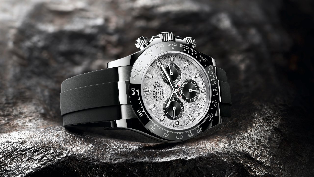 Rolex Oyster Perpetual Cosmograph Daytona - elle man cover 1