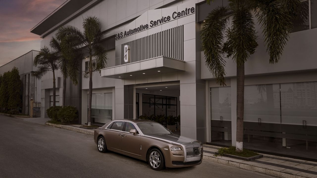 Xưởng dịch vụ của Rolls-Royce Motor Cars tại TP.HCM
