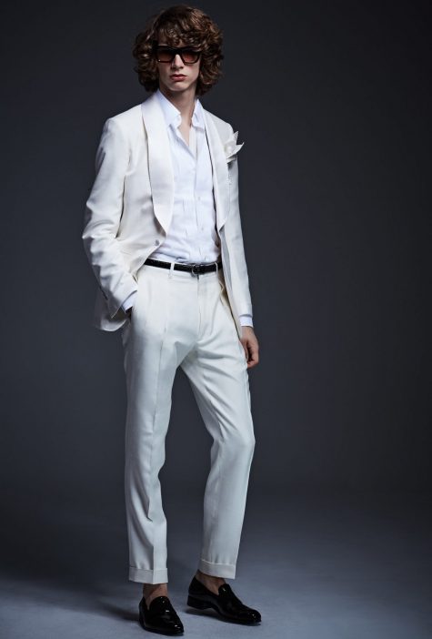 suit nam mau trang - GQ