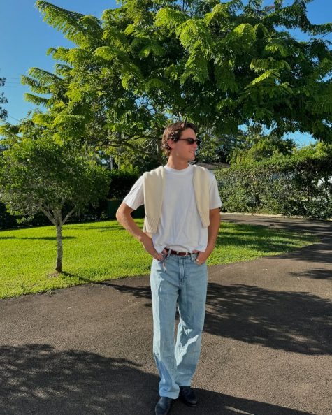 Quần jeans ống đứng