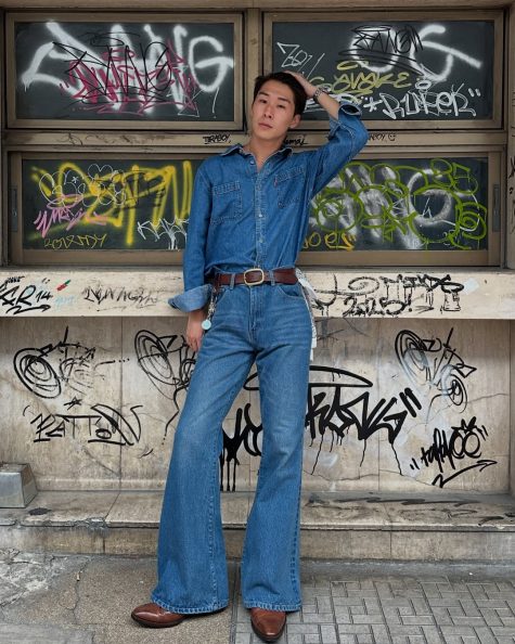 Quần jeans ống loe