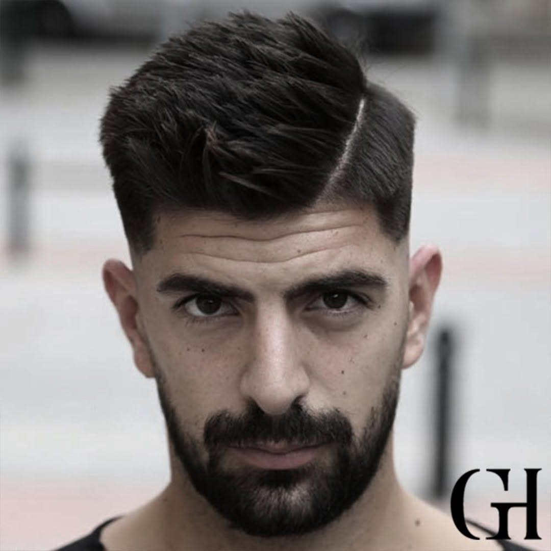 Hard side part với spiky