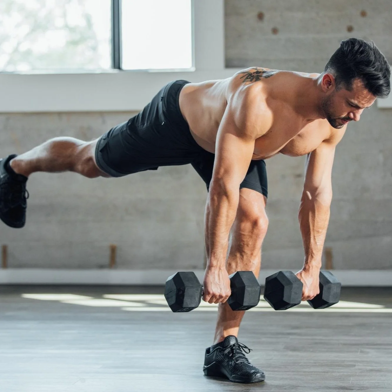 Single-leg Deadlift hỗ trợ chạy bộ