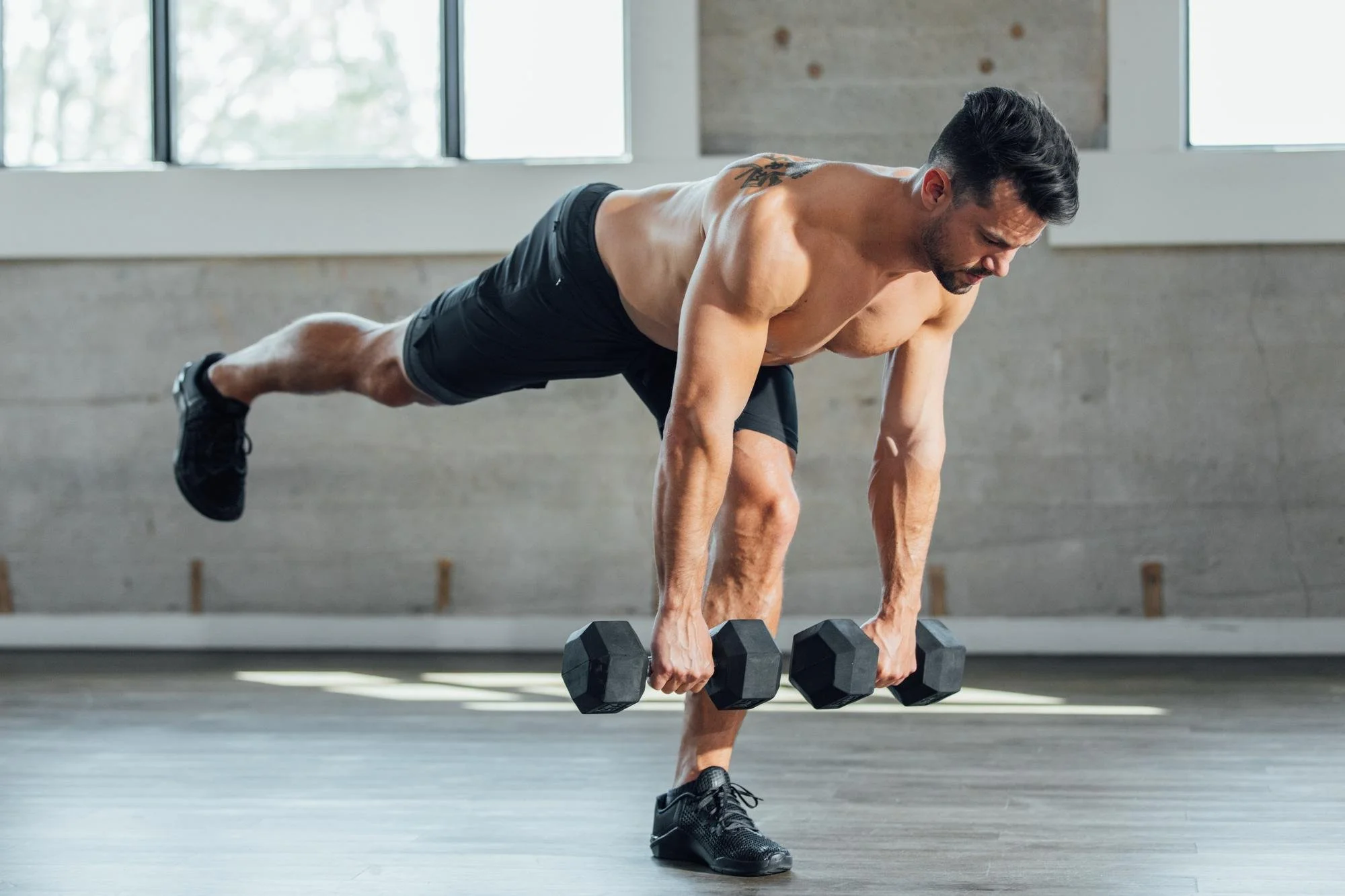Single-Leg Dumbbell Romanian Deadlift