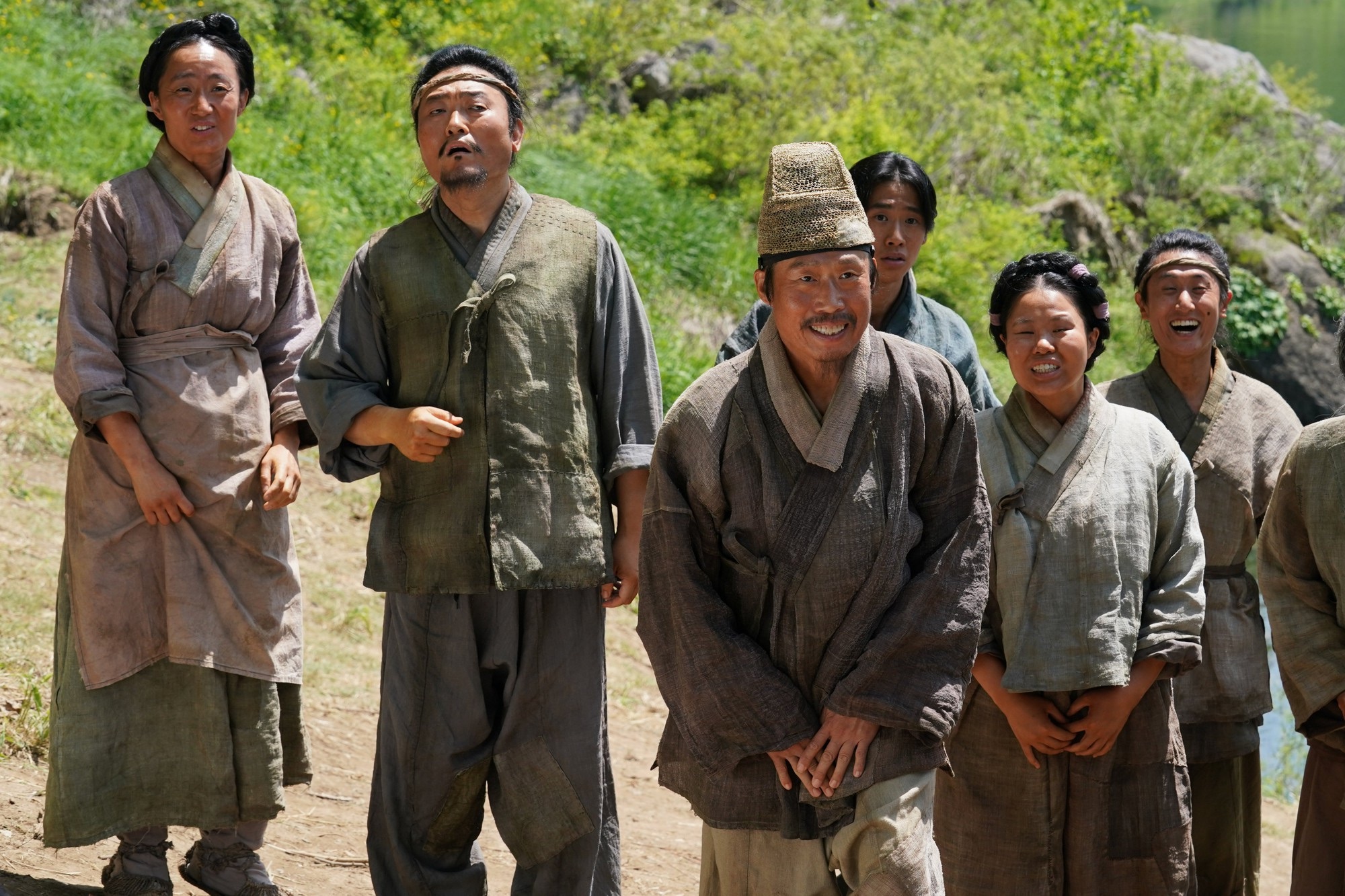 dưới bóng điện hạ