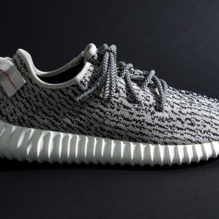 Cơn sốt giày thể thao Adidas mang tên Kanye West