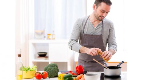 Khi đàn ông vào bếp, phụ nữ nghĩ gì?