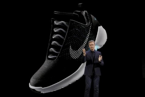 giày thể thao hyperadapt elleman12