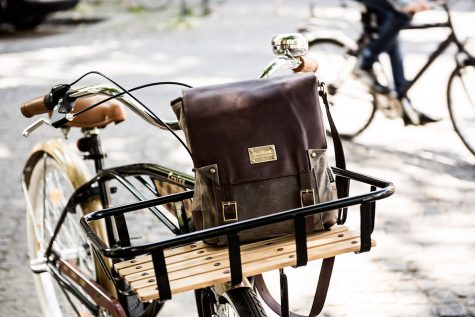 Cách bảo quản túi xách nam
