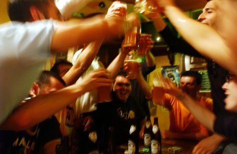Dùng rượu bia thoải mái nhưng đúng cách không hề khó