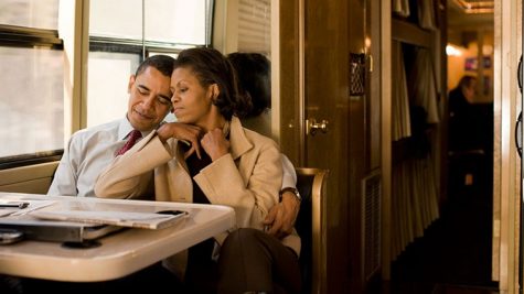 Chuyện tình yêu của vợ chồng tổng thống Obama qua ảnh