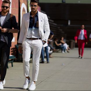 4 outfit "cực chất" không bao giờ lỗi mốt khi phối cùng giày sneakers