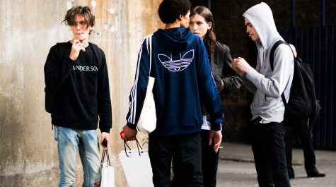 Gây ấn tượng với bạn gái cùng áo khoác Hoodie