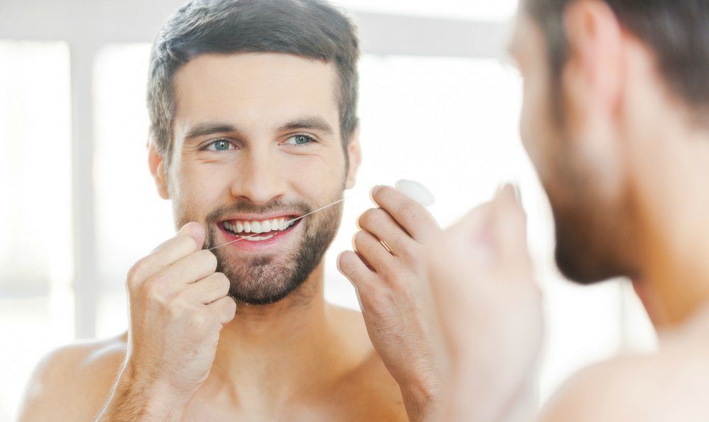 Top 13 sản phẩm làm trắng răng hiệu quả nhất - ELLE Man