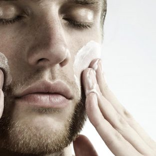 5 thói quen tất yếu trong việc chăm sóc da ở nam giới