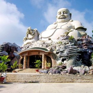 9 pho tượng Phật khổng lồ dọc khắp mảnh đất Việt Nam