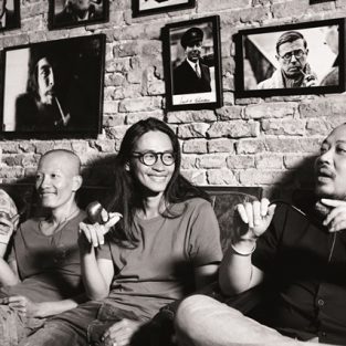 Dzị Club - Hội quán những người thích hút thuốc tẩu