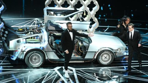 Seth Rogen xuất hiện cực ngầu cùng Nike Air Mag tại Oscar 2017