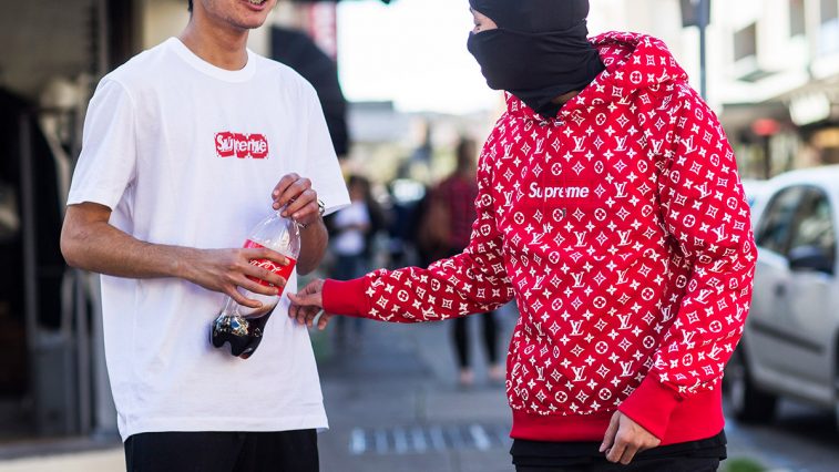 LOUIS VUITTON x SUPREME Tshirt for men Buy or Sell clothing Vestiaire Collective #24 LOUIS VUITTON x SUPREME Tshirt for men Buy or Sell clothing Vestiaire Collective