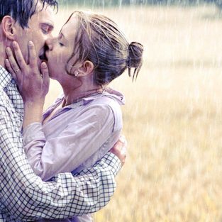 Tình yêu của đàn ông tuổi 40: thời gian tạo nên điều gì khác biệt?