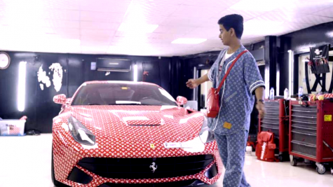 Money Kicks - Cậu ấm giàu nhất Dubai phủ kín siêu xe Ferrari với Supreme x LV