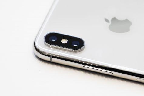 iPhone X: sự ngớ ngẩn công nghệ cao cuối cùng từ Apple?