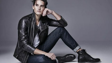 Kiểu giày nào phù hợp cho từng phong cách quần jeans nam?