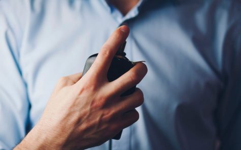 Bạn đã thật sự biết dùng nước hoa nam đúng cách?