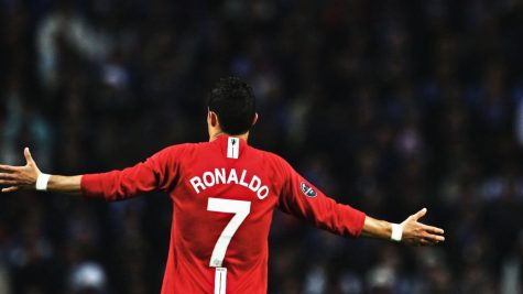 Cristiano Ronaldo - sinh ra để trở thành huyền thoại
