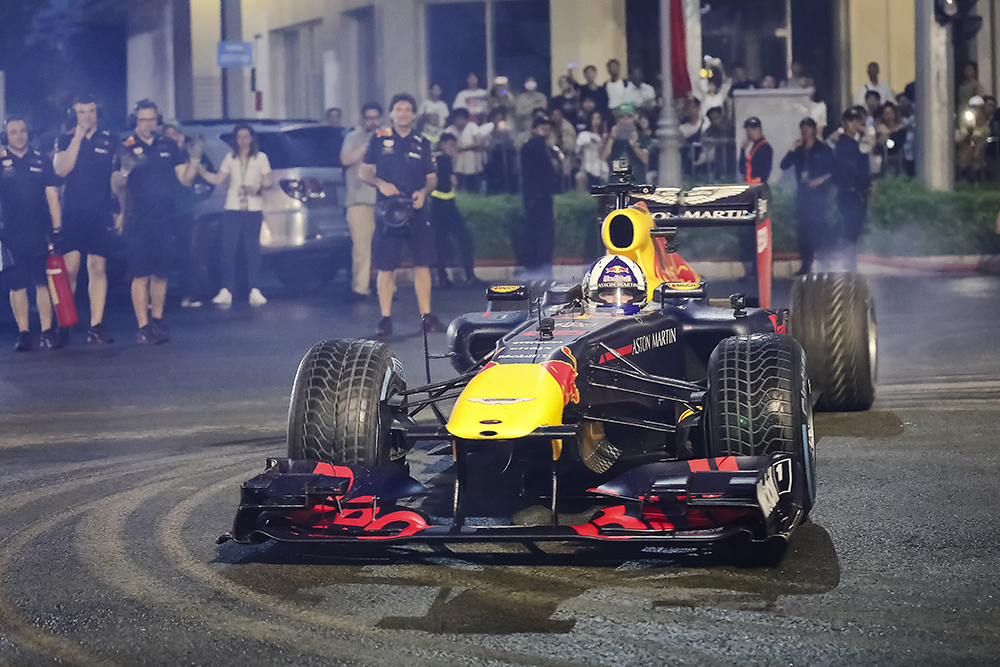 giai dua F1 - david coulthard - elle man 3