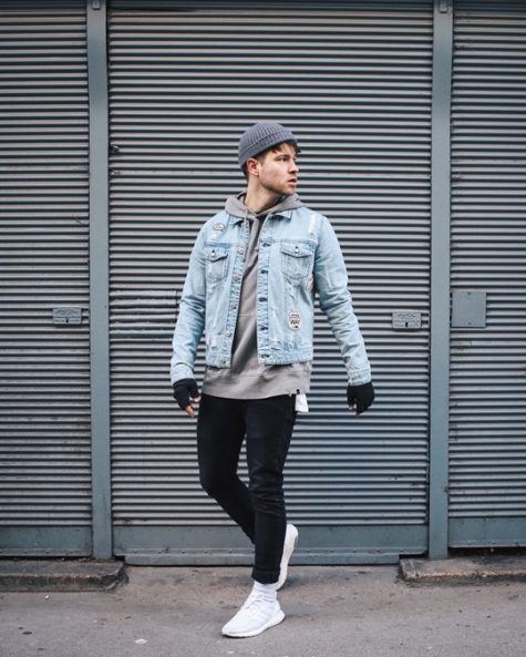 Light denim jeans and dark blue jeans will mimic dynamism and break the path.  Photo: Imaxfree