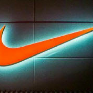 Thương hiệu Nike đứng đầu danh sách thương hiệu thời trang giá trị nhất của Mỹ