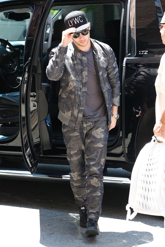 Nick Jonas yêu thích sự kết hợp giữa truyền thống và hiện đại. Ảnh: Pinterest