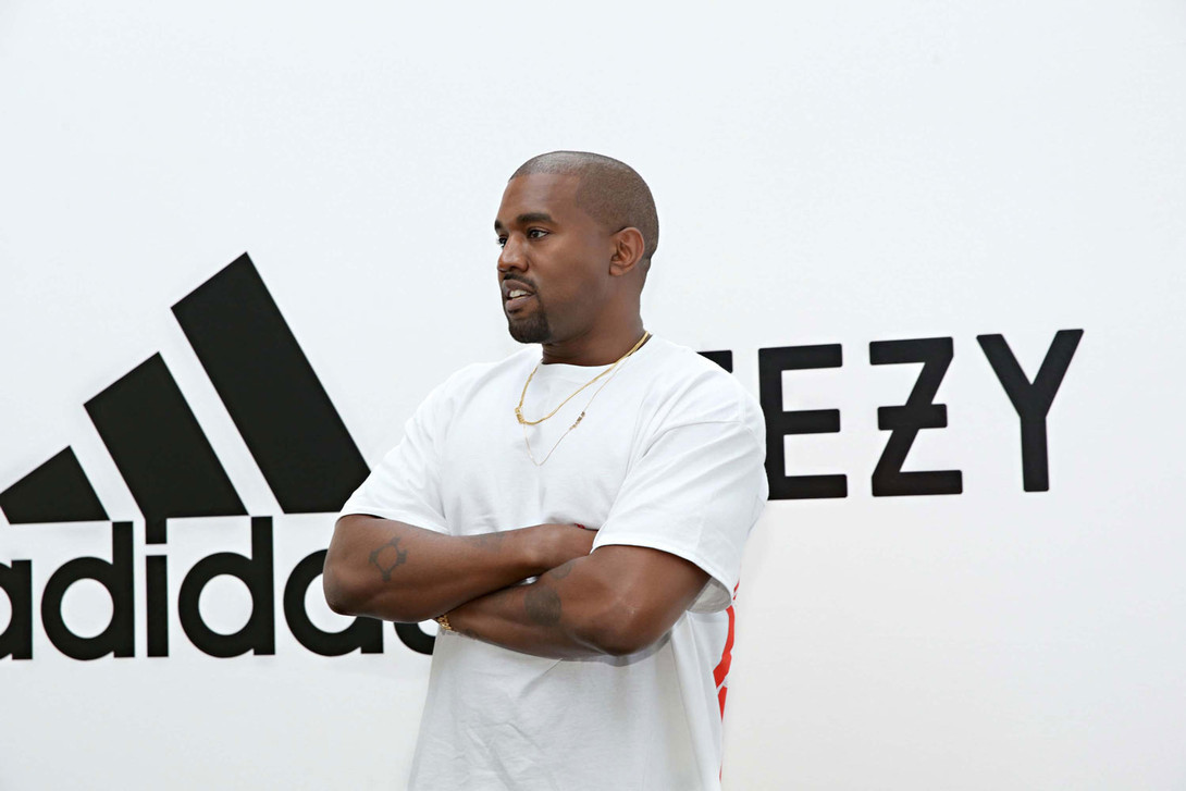  Kanye West dường như đang dẫn đầu về các xu hướng giày thể thao trong hai năm trở lại đây. Ảnh: JONATHAN LEIBSON