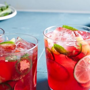 5 loại rượu cocktail thích hợp với tiệc nướng ngoài trời 5 loại rượu cocktail thích hợp với tiệc nướng ngoài trời
