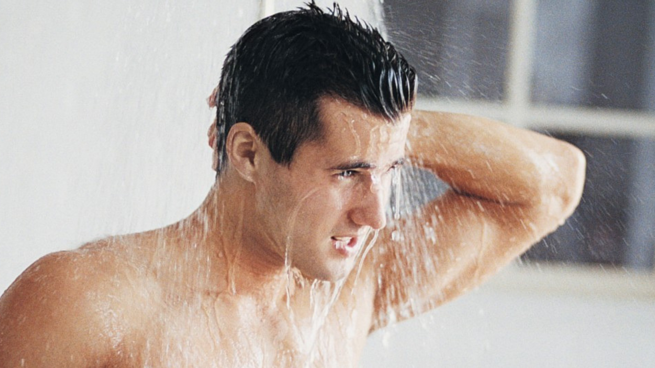 12 lỗi chăm sóc cơ thể khi tắm của cánh đàn ông | ELLE Man Việt Nam