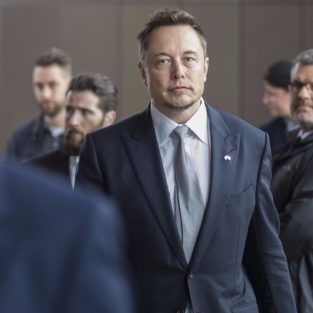 10 bí quyết thành công của “Tony Stark đời thực” Elon Musk