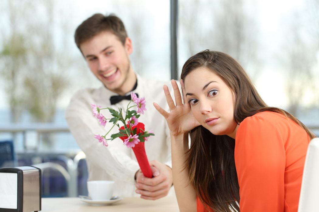 Consejos para citas: ¿Cómo empezar a hablar con las chicas de manera efectiva? Consejos para citas: ¿Cómo empezar a hablar con las chicas de manera efectiva?