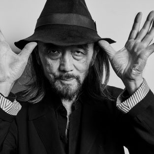 NTK Yohji Yamamoto: "Xấu xí, bẩn thỉu đôi khi cũng rất đẹp"