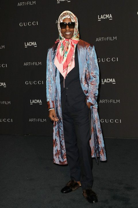A$AP Rocky cực lầy với outfit unisex trên thảm đỏ của LACMA Art+Film Gala, Los Angeles, Mỹ. Ảnh: Highsnobiety