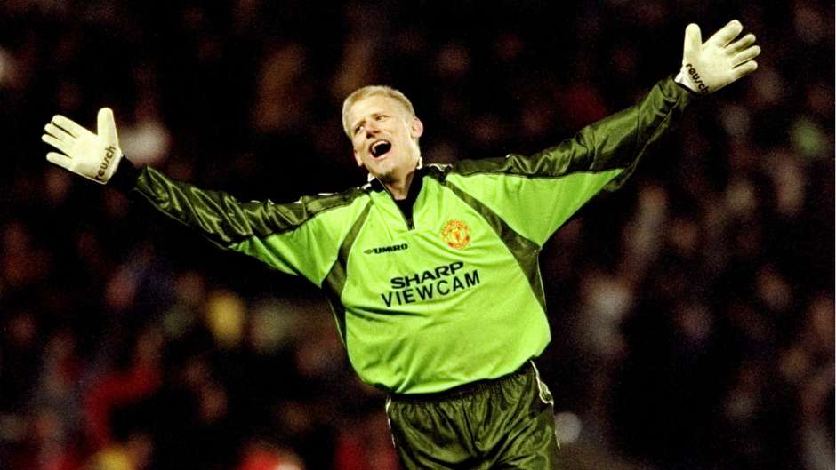 Đội hình mạnh nhất MU  -  Peter Schmeichel (Thủ môn)