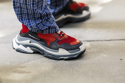 Top 10 đôi giày thể thao "Dad Shoes" hot nhất năm 2018