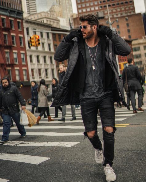 Nick Bateman xếp vị trí thứ 8 trong top thời trang sao nam ấn tượng tuần 3 tháng 1/2019. Ảnh: Instagram @nick__bateman 