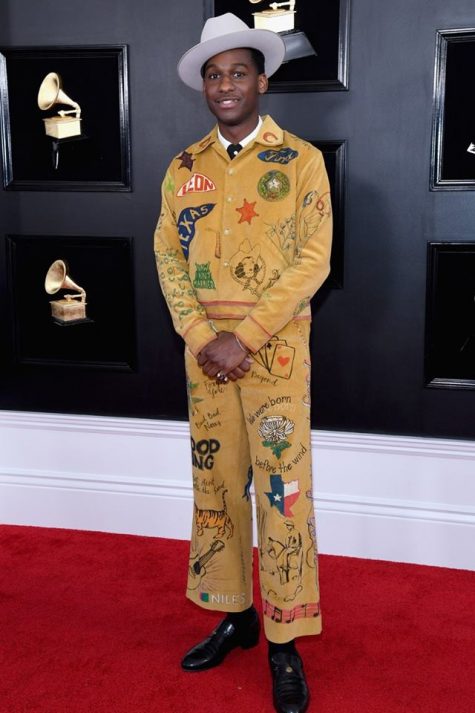 Leon Bridges lần đầu góp mặt trong top thời trang sao nam với outfit độc đáo tại Grammy 2019. Ảnh: Vogue